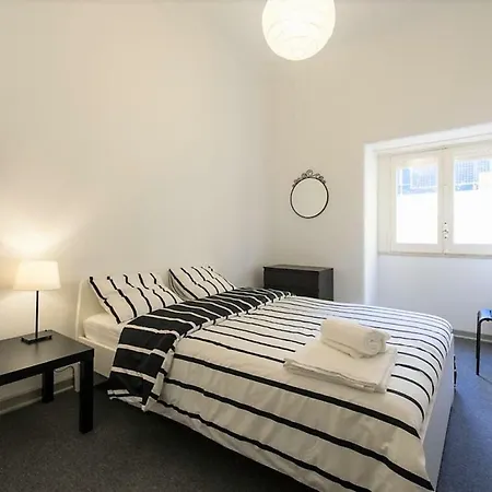 Saldanha Prestige בית הארחה 3*